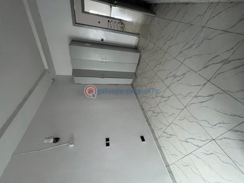 1 bedroom Shared Apartment For Rent Van Daniel Along Lekki Expressway Lagos - 1