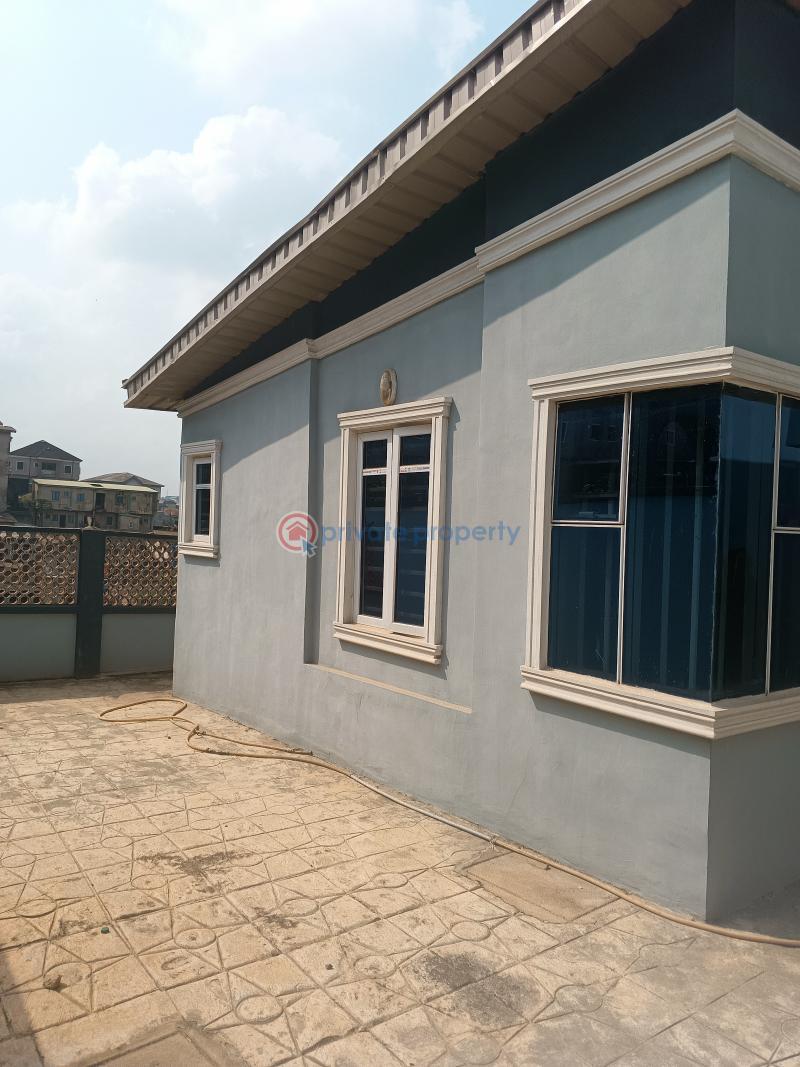 For sale 3 bedroom Detached Bungalow In A Lovely Unity Estate