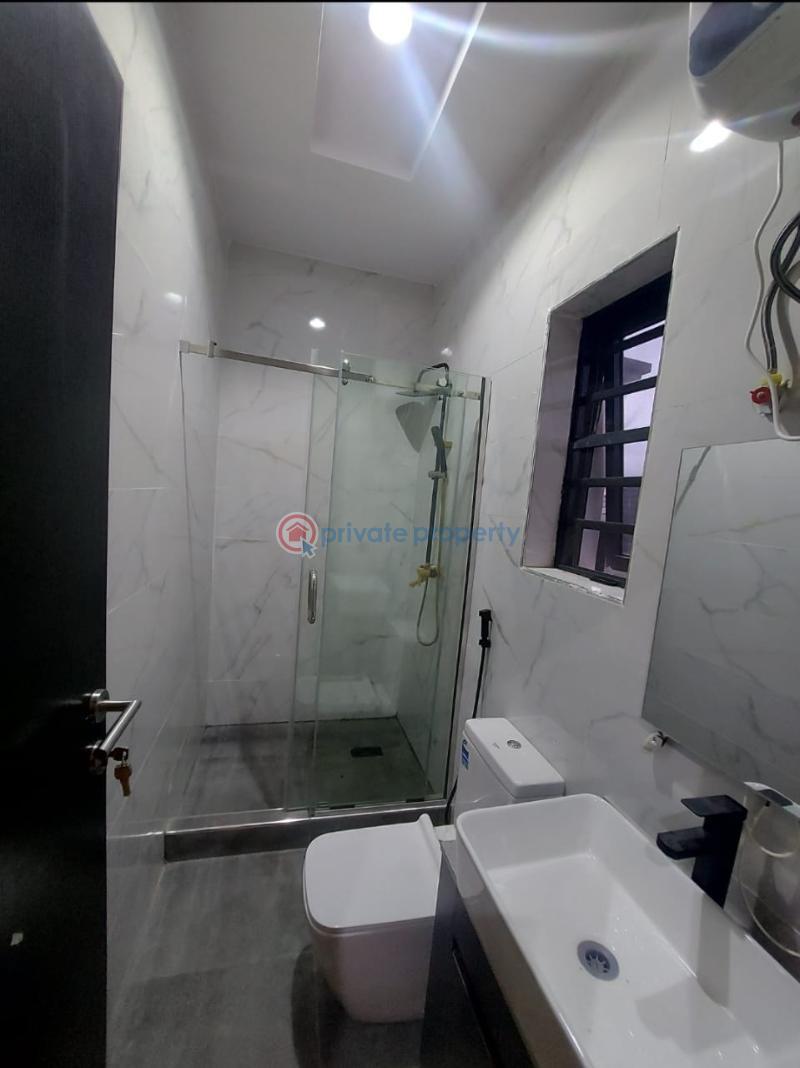 5 bedroom House For Sale Magodo GRA Phase 2 Kosofe/Ikosi Lagos - 8