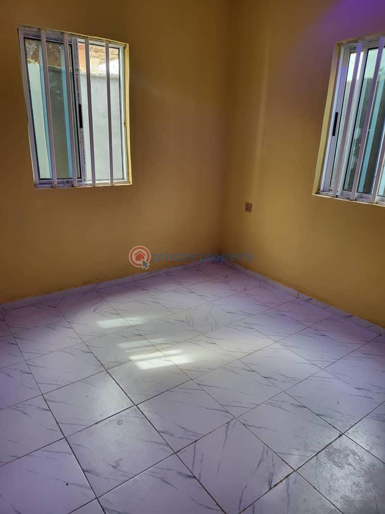 3 bedroom Detached Bungalow For Sale Akuru Estate, Elebu Oluyole Extension Akala Express Ibadan Oyo - 2