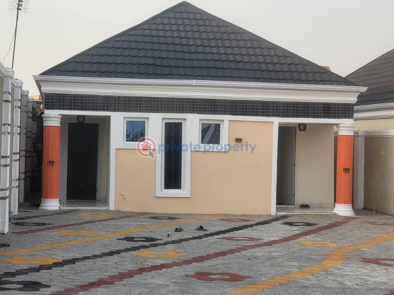 3 bedroom Detached Bungalow For Sale Akuru Estate, Elebu Oluyole Extension Akala Express Ibadan Oyo - 4