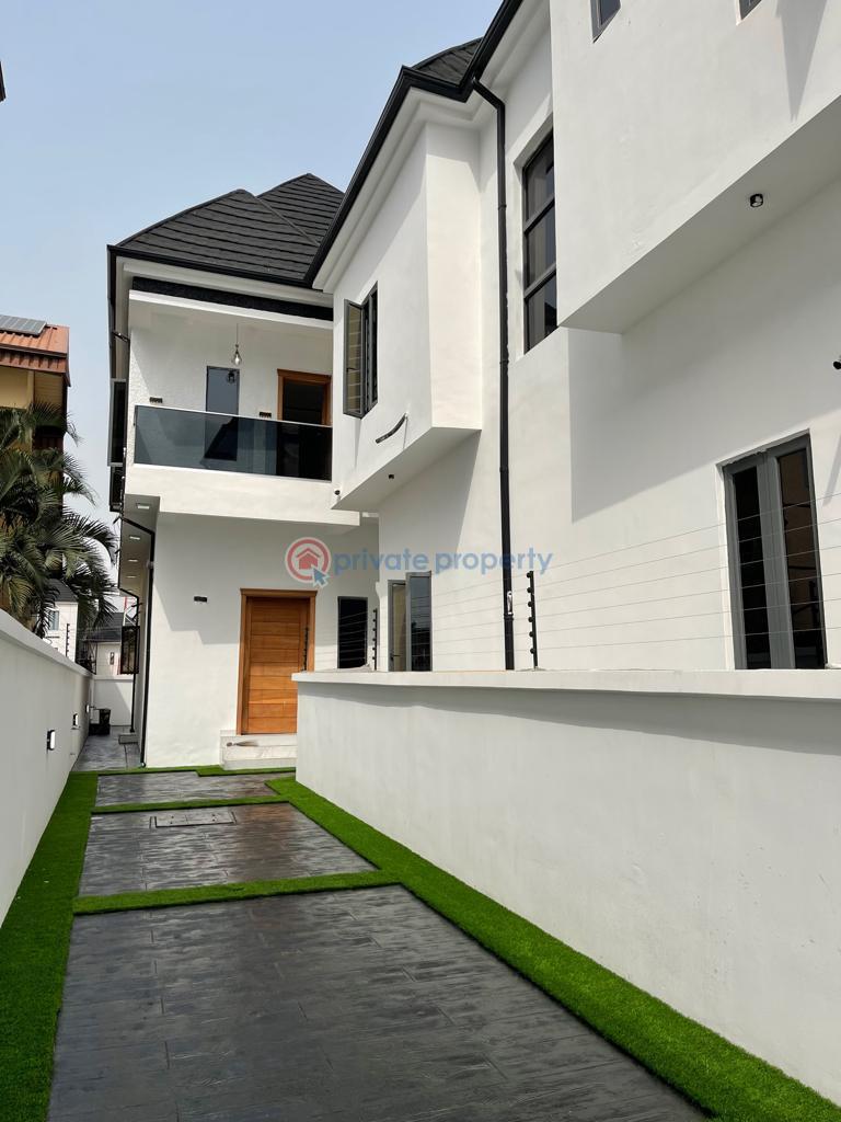 4 bedroom House For Sale Idado Lekki Lagos - 0