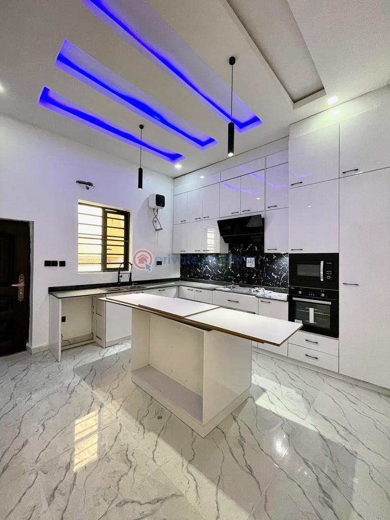 4 bedroom House For Sale Idado Lekki Lagos - 4
