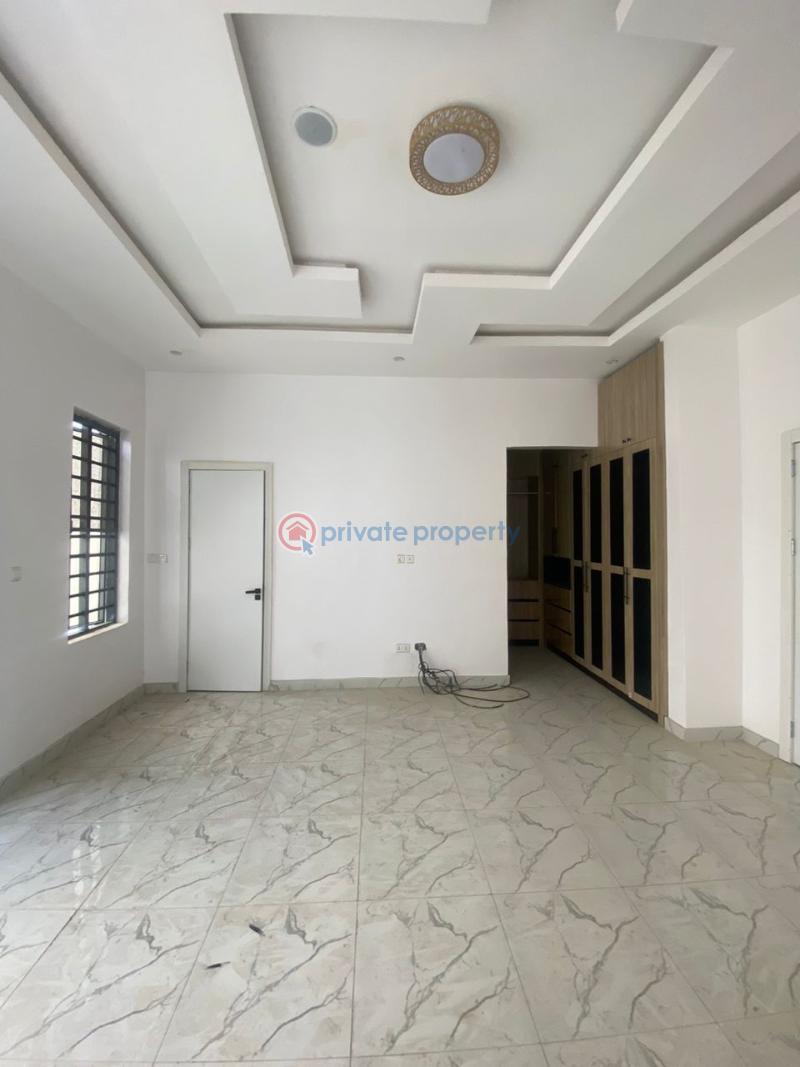 4 bedroom House For Rent Ikota Lekki Lagos - 3