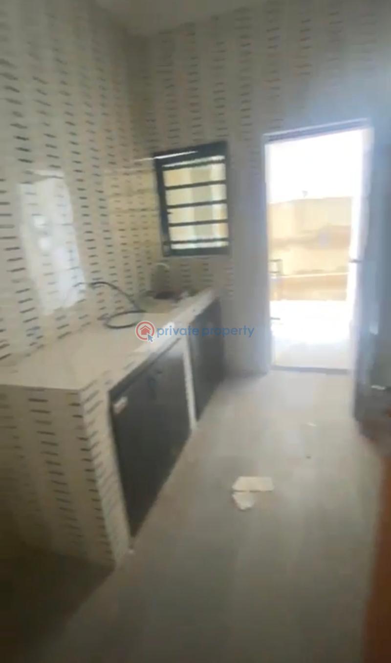 2 bedroom Block Of Flats For Rent Surulere Lagos - 5
