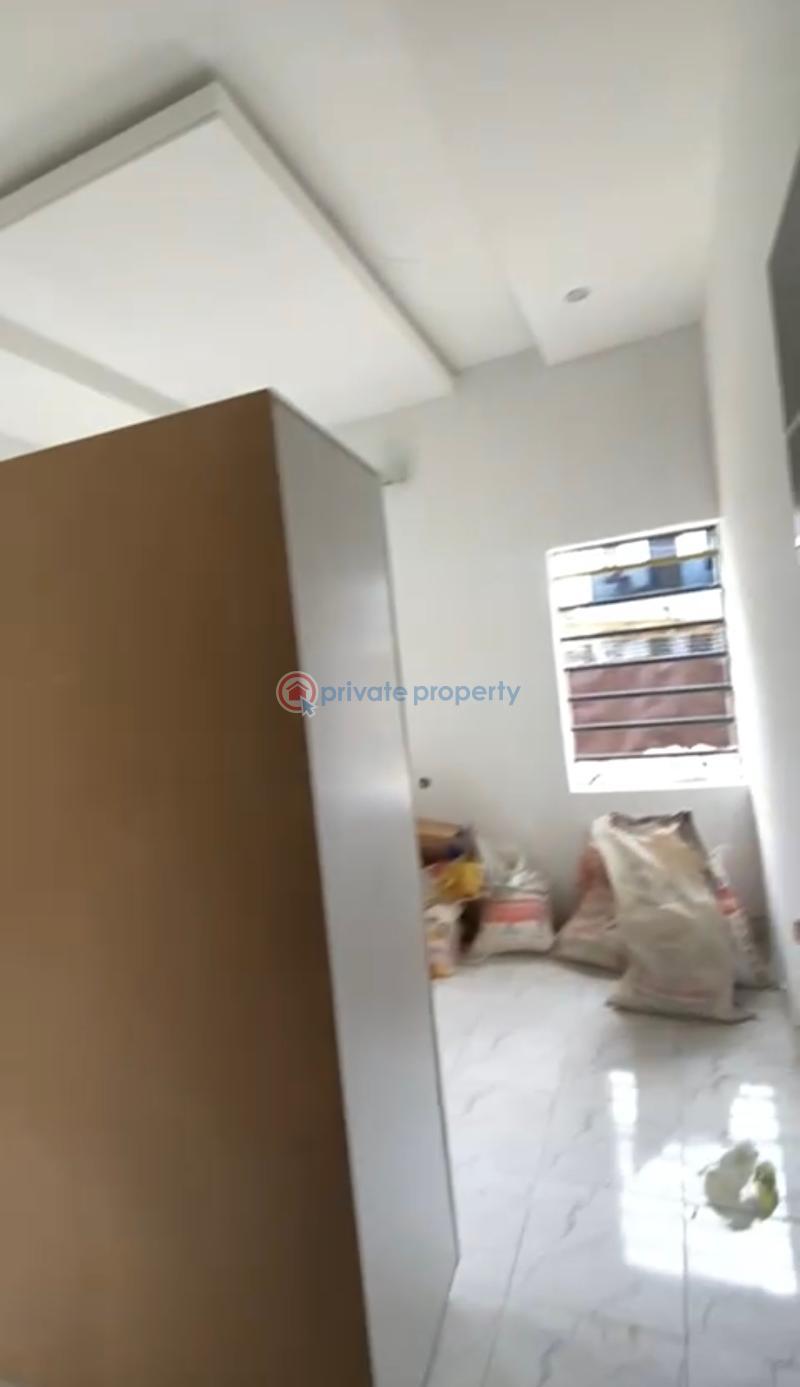 2 bedroom Block Of Flats For Rent Gbagada Lagos - 5