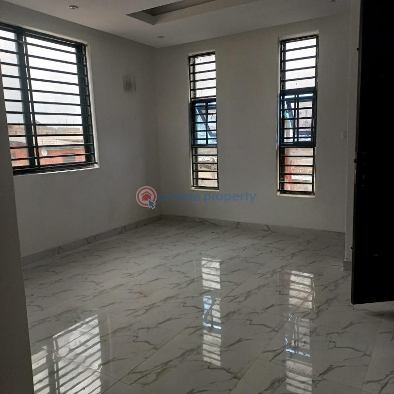 2 bedroom Flat & Apartment For Rent Gtb Gbagada Lagos - 3