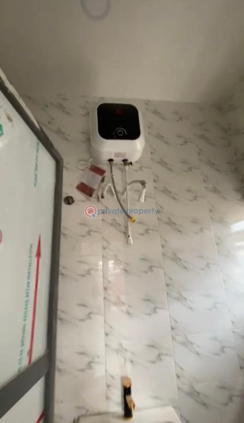 2 bedroom Block Of Flats For Rent Gbagada Lagos - 7