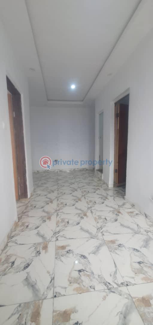 2 bedroom Flat & Apartment For Rent Alagomeji, Yaba, Lagos. Alagomeji Yaba Lagos - 1