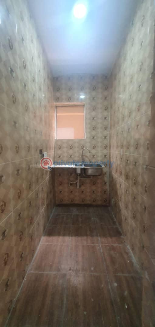 2 bedroom Flat & Apartment For Rent Alagomeji, Yaba, Lagos. Alagomeji Yaba Lagos - 2