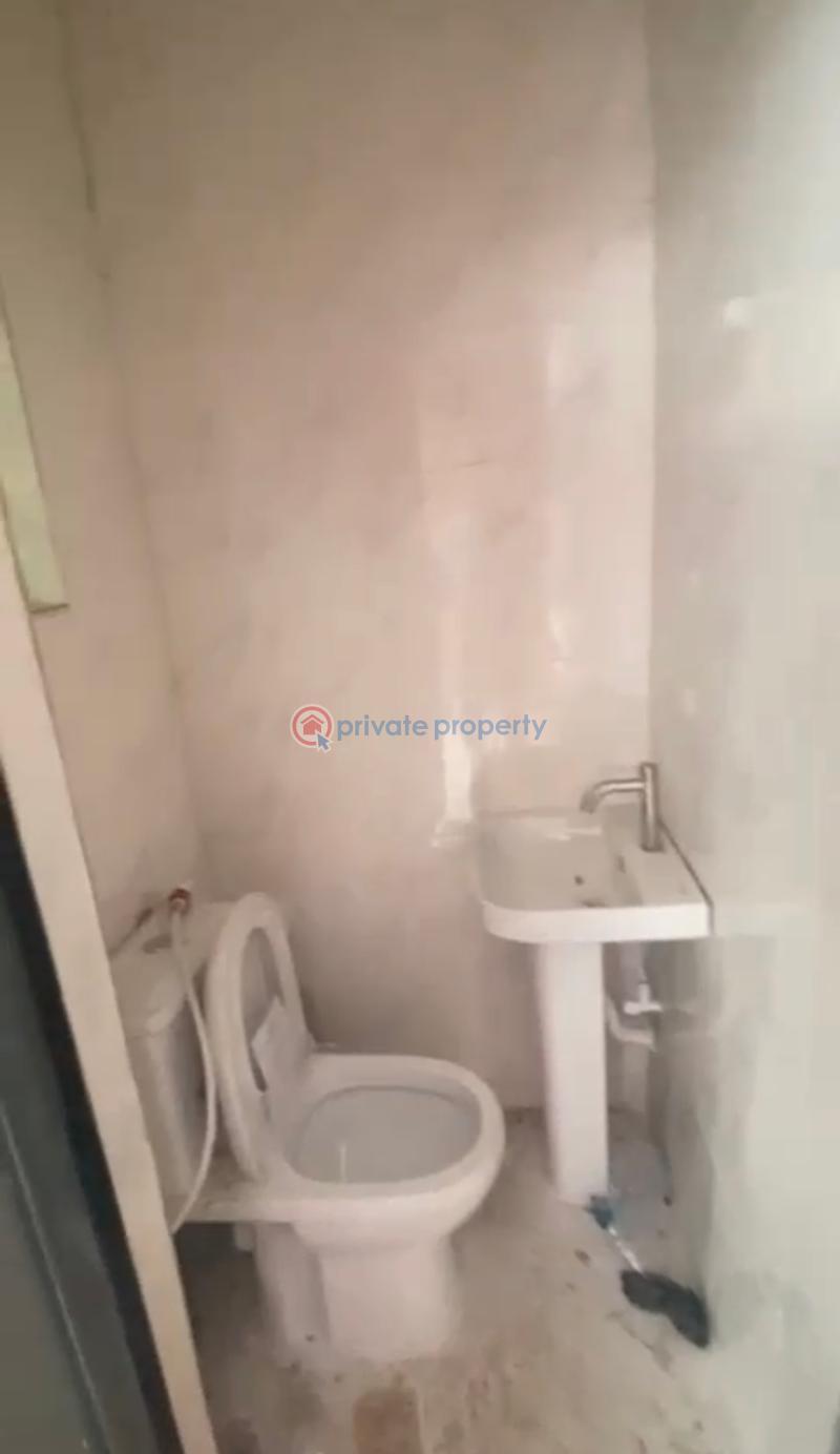 2 bedroom Block Of Flats For Rent Surulere Lagos - 1