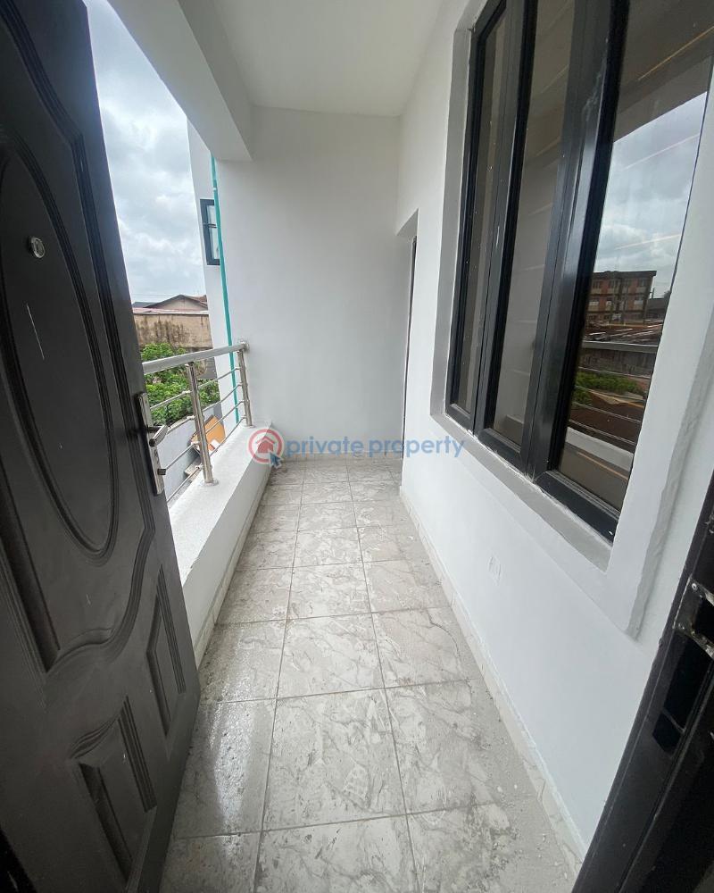 2 bedroom Shared Apartment For Sale Itire Road Surulere Lagos - 6
