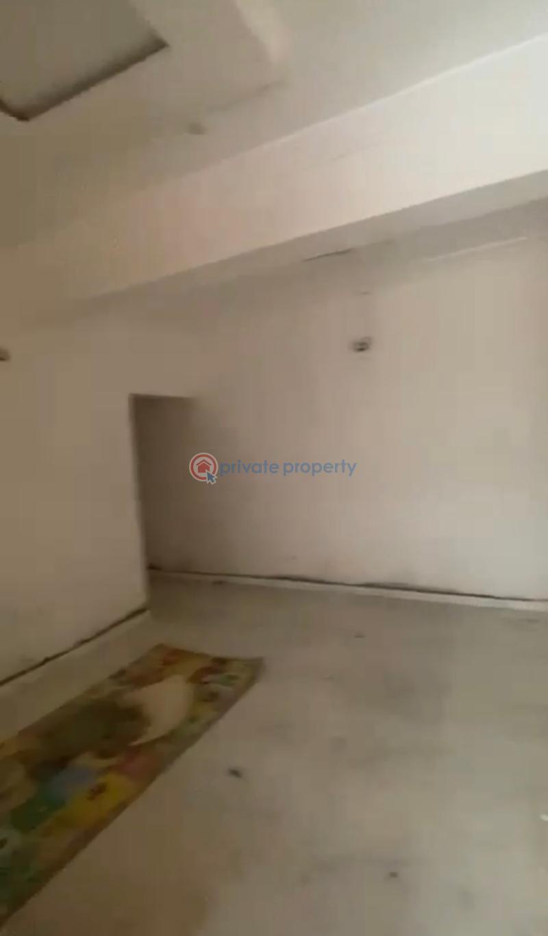 2 bedroom Block Of Flats For Rent Surulere Lagos - 2