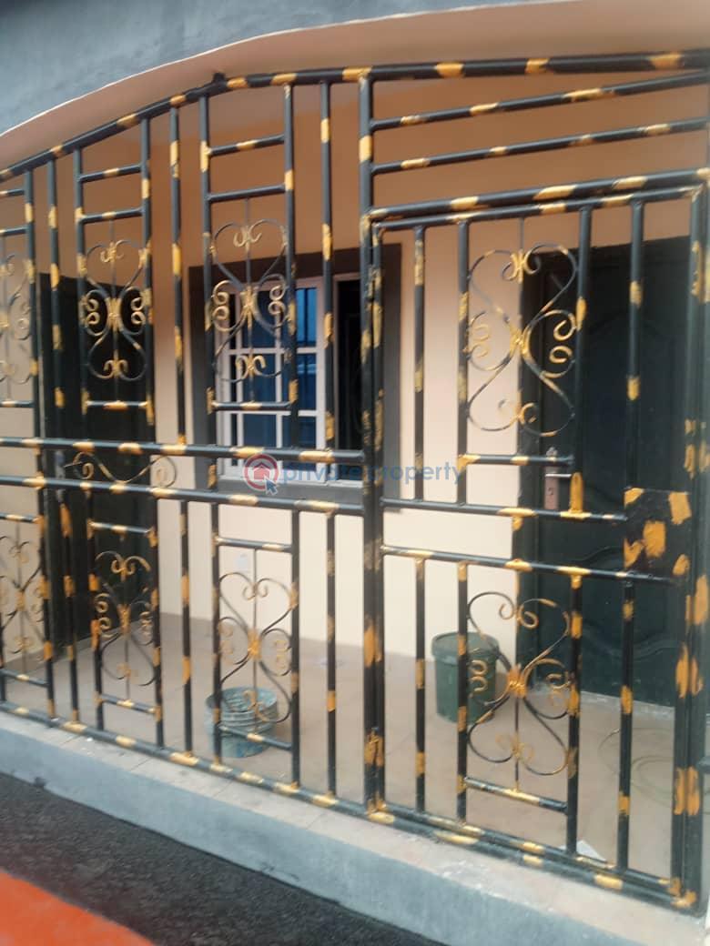 For rent 2 bedroom House Sunshine Estate Rumunduru Port Harcourt