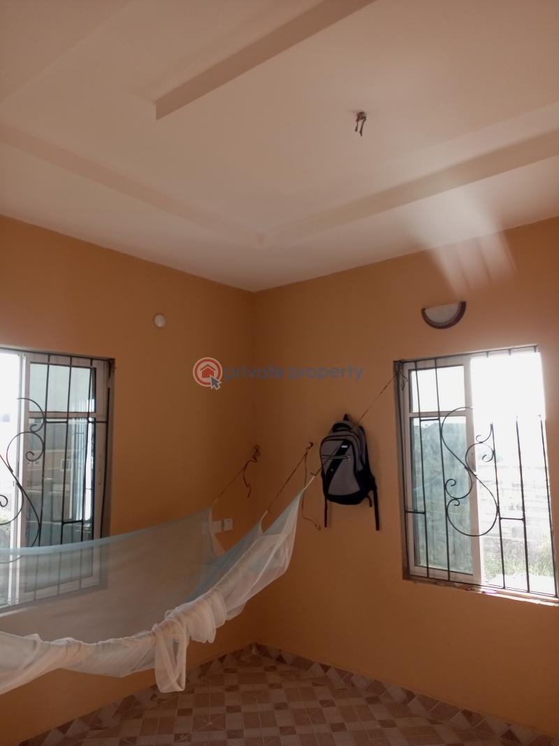 2 bedroom Flat & Apartment For Rent Divine Avenue Bucknor Estate Isolo Lagos - 4