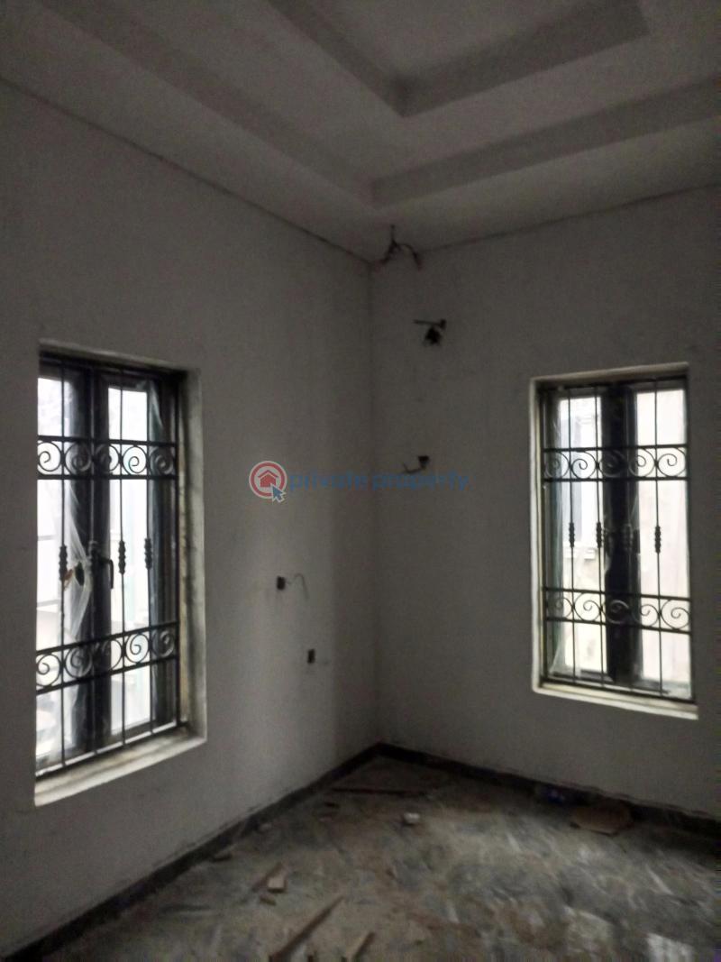 2 bedroom Block Of Flats For Rent Mobil Isheri Oshun Bucknor Estate Isolo Lagos - 4