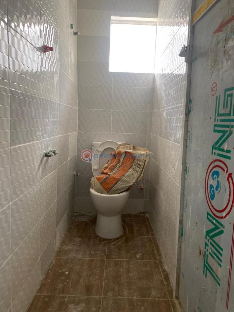 2 bedroom Flat & Apartment For Rent Alagomeji Yaba Lagos - 2