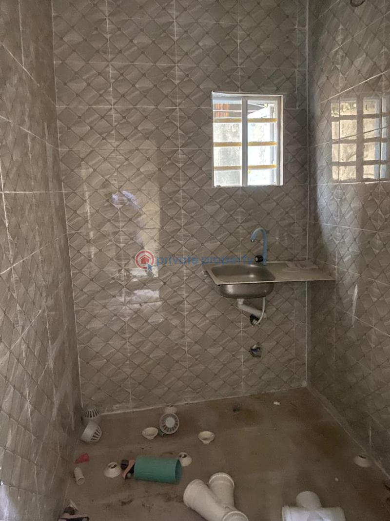 2 bedroom Flat & Apartment For Rent Adekunle Ebute Metta Yaba Lagos - 13