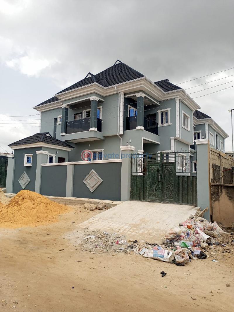 2 bedroom Flat & Apartment For Rent Josland Area Ifako-Gbagada Lagos