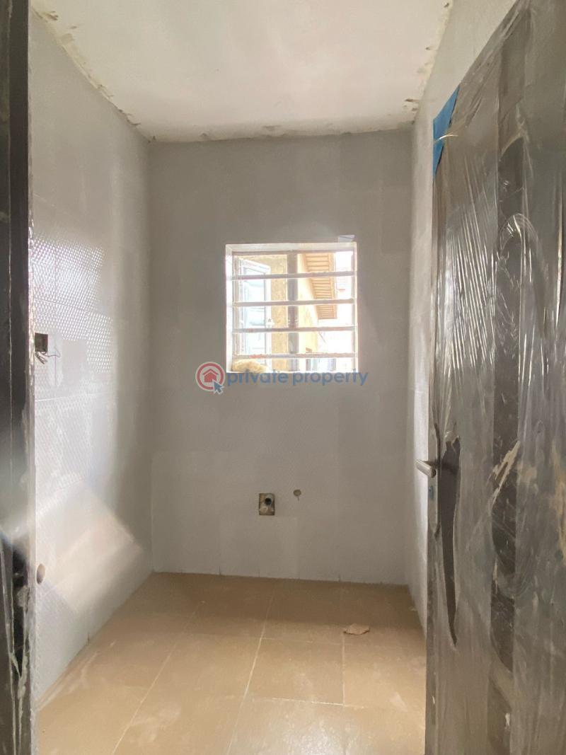 2 bedroom Flat & Apartment For Rent Ebute Metta Yaba Lagos - 0
