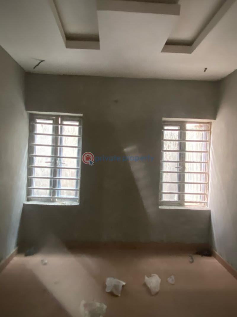 2 bedroom Flat & Apartment For Rent Ebute Metta Yaba Lagos - 3