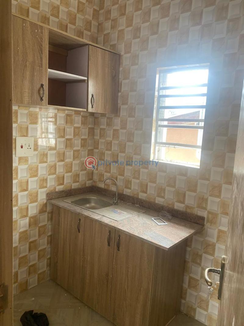 2 bedroom Block Of Flats For Rent Folagoro Fola Agoro Yaba Lagos - 0