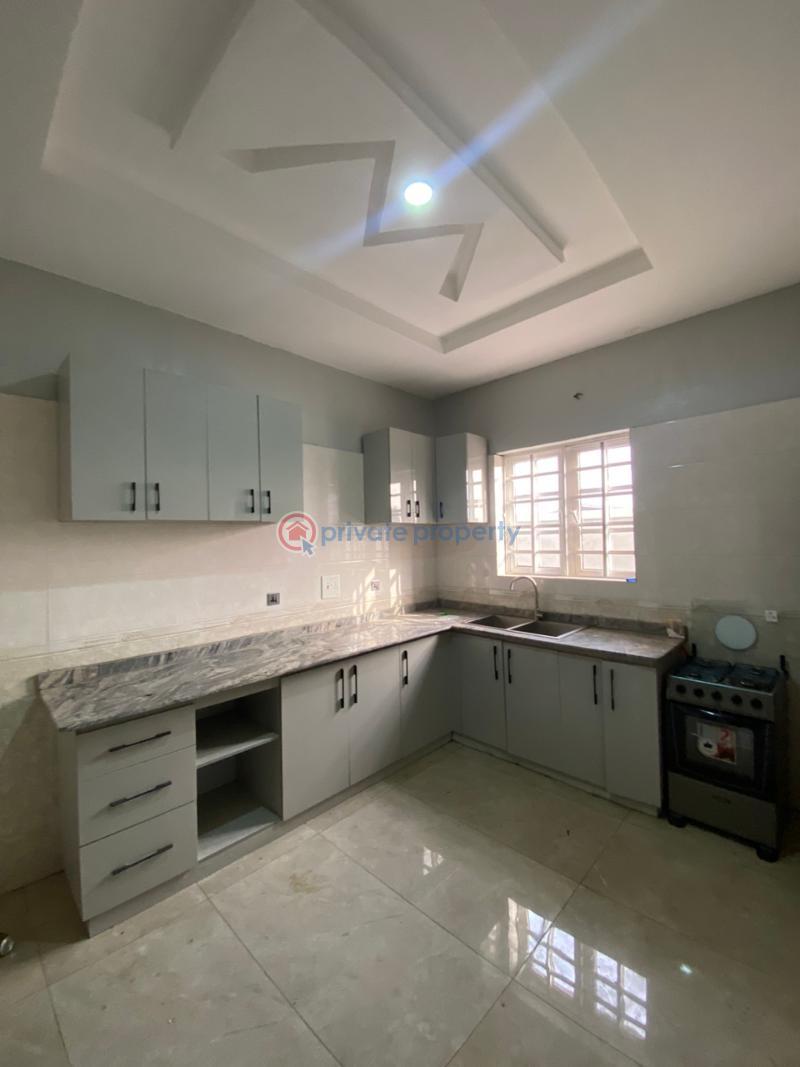 2 bedroom Block Of Flats For Rent Omolayo Ibadan Oyo - 2