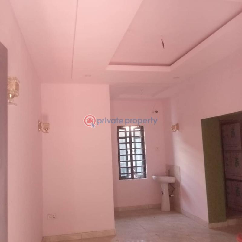 2 bedroom Flat & Apartment For Rent Off Ishaga Road, Surulere Surulere Lagos - 2