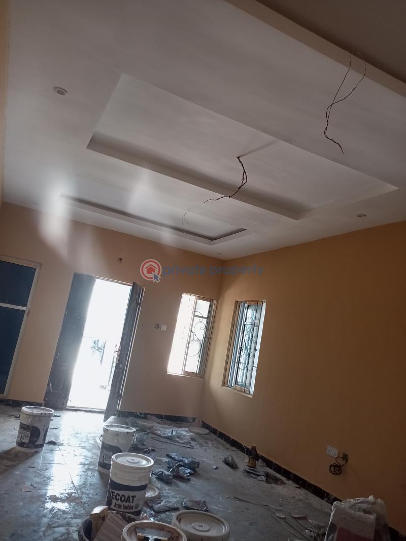 2 bedroom Flat & Apartment For Rent Divine Avenue Bucknor Estate Isolo Lagos - 11