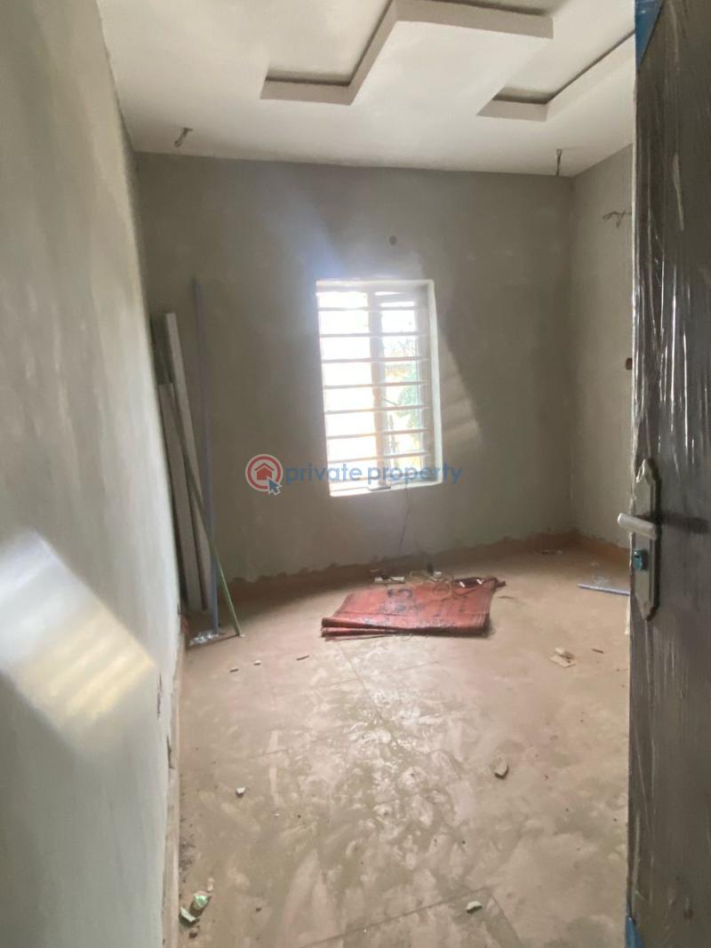 2 bedroom Flat & Apartment For Rent Ebute Metta Yaba Lagos - 1