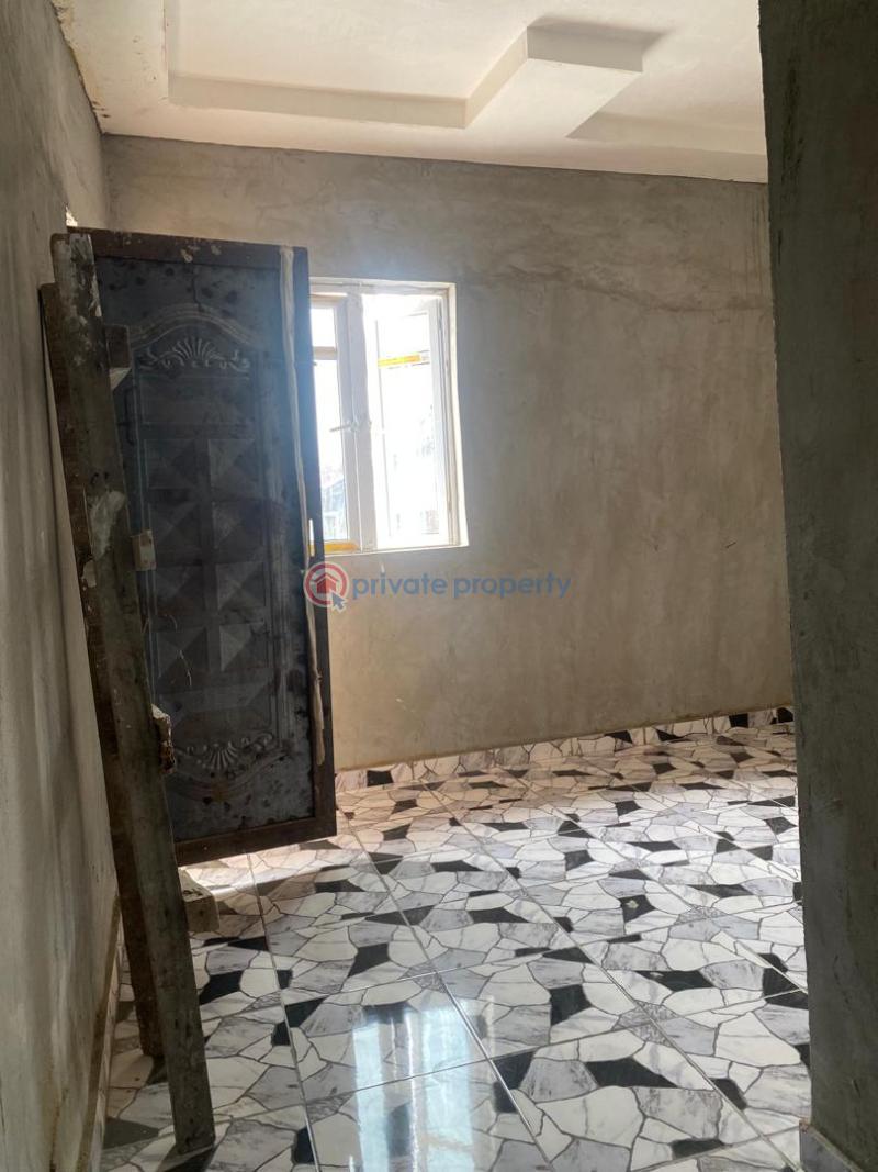 2 bedroom Flat & Apartment For Rent Alagomeji Yaba Lagos - 1