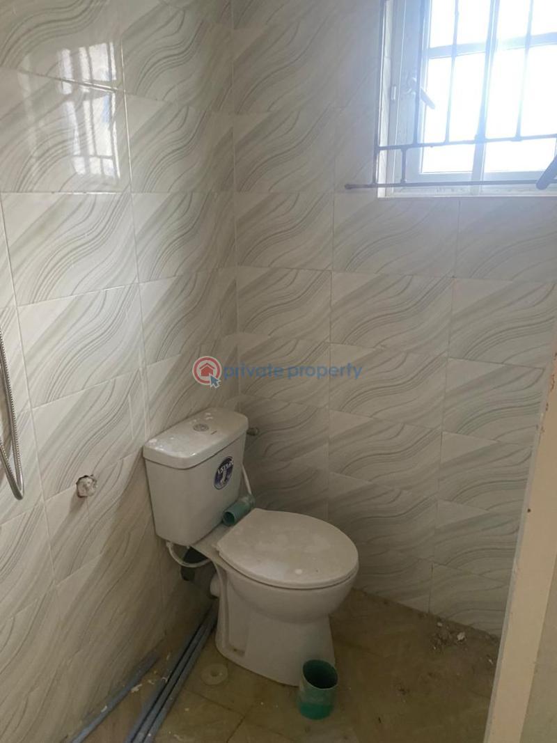 2 bedroom Block Of Flats For Rent Folagoro Fola Agoro Yaba Lagos - 9