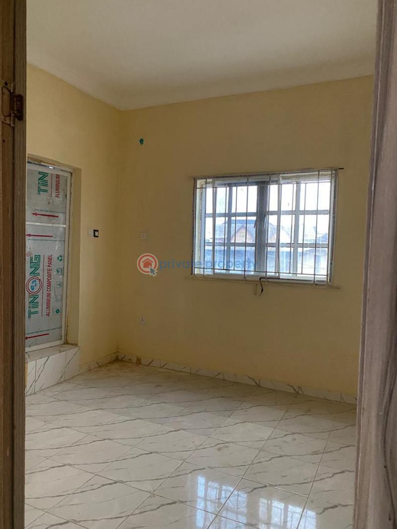 2 bedroom Flat & Apartment For Rent Fola Agoro Yaba Lagos - 2