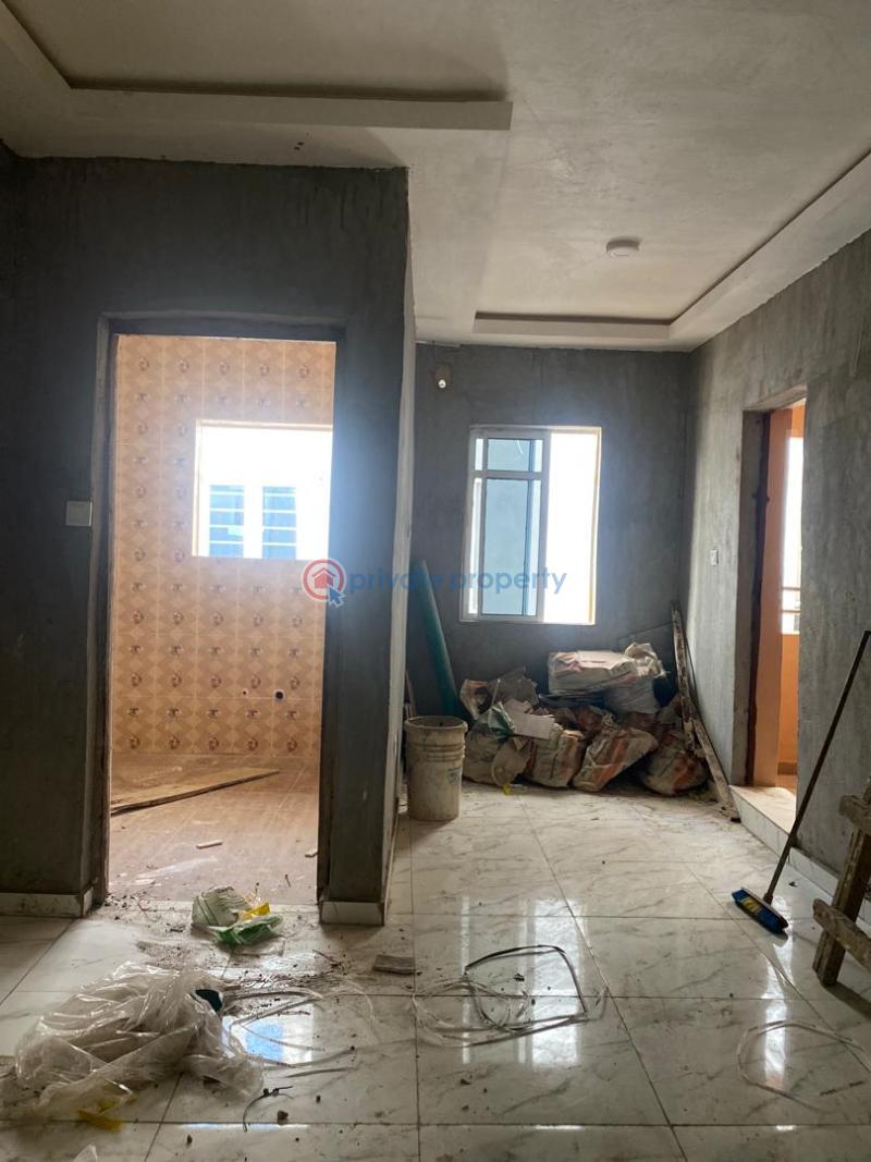 2 bedroom Flat & Apartment For Rent Alagomeji Yaba Lagos - 10