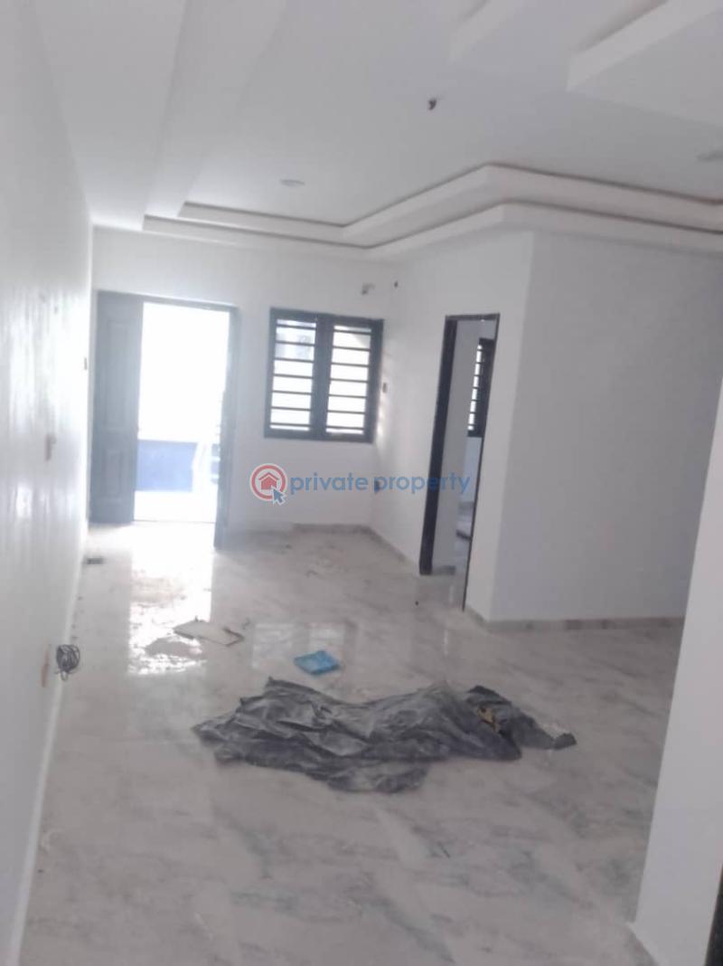 2 bedroom House For Rent College Road, Ifako Ikeja Lagos (PID 4PAQHU