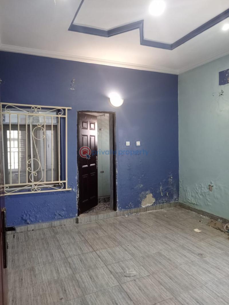 For rent 2 bedroom House Lugbe Airport Road Abuja Abuja Phase 4 (PID