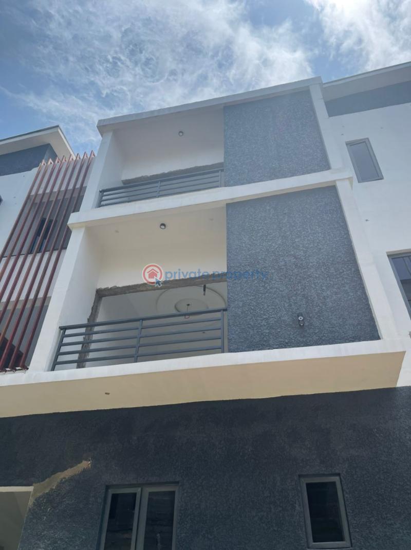 For sale 2 bedroom House Buena Vista Estate, Orchid Road. Lekki Lagos