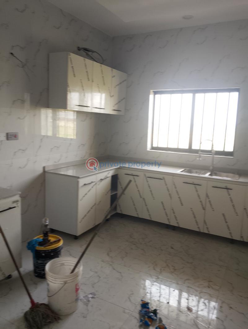2 bedroom Flat & Apartment For Sale Chisco Ikate Lekki Lagos - 9