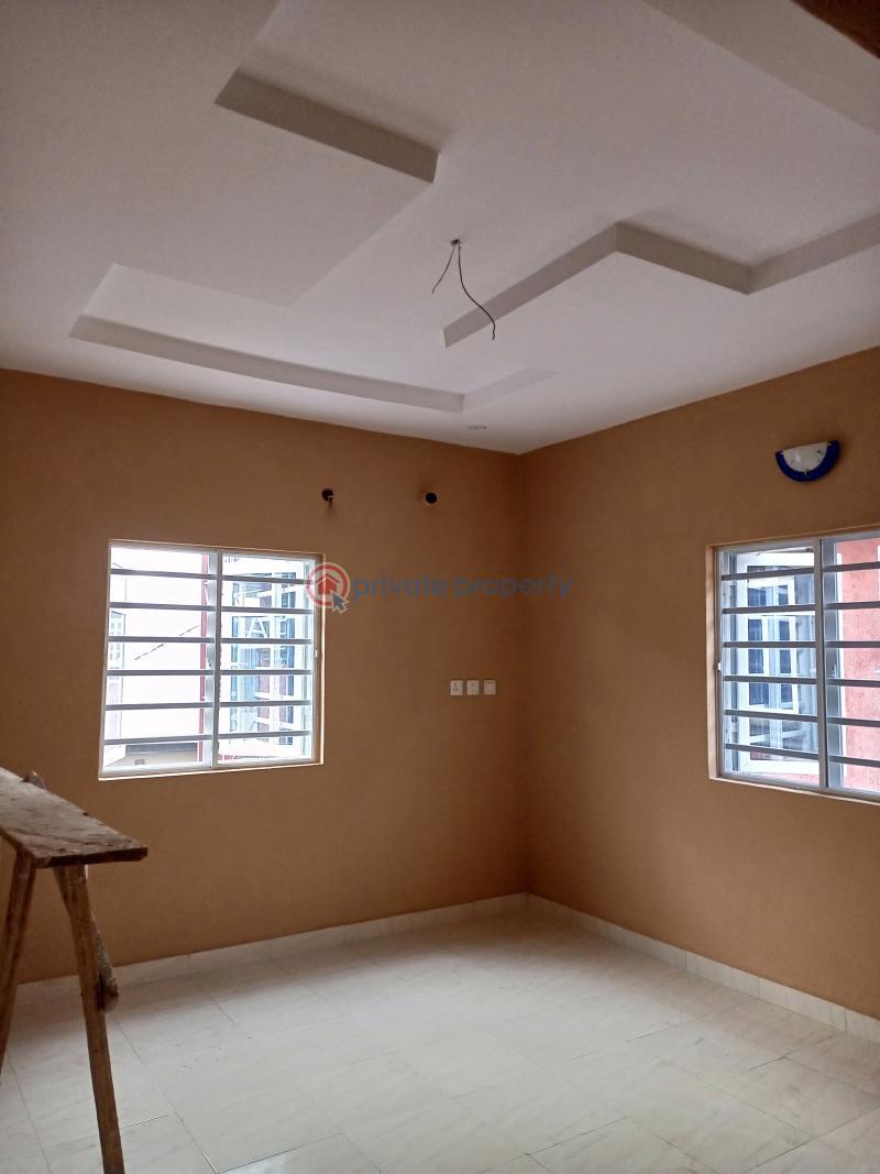 2 bedroom Block Of Flats For Rent Isheri Oshun Bus Stop. Bucknor Estate Isolo Lagos - 4