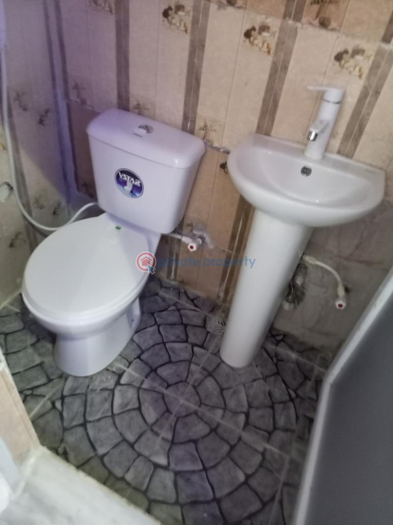 2 bedroom Flat & Apartment For Rent Church Street Jakande Estate Jakande Estate Isolo Lagos - 6