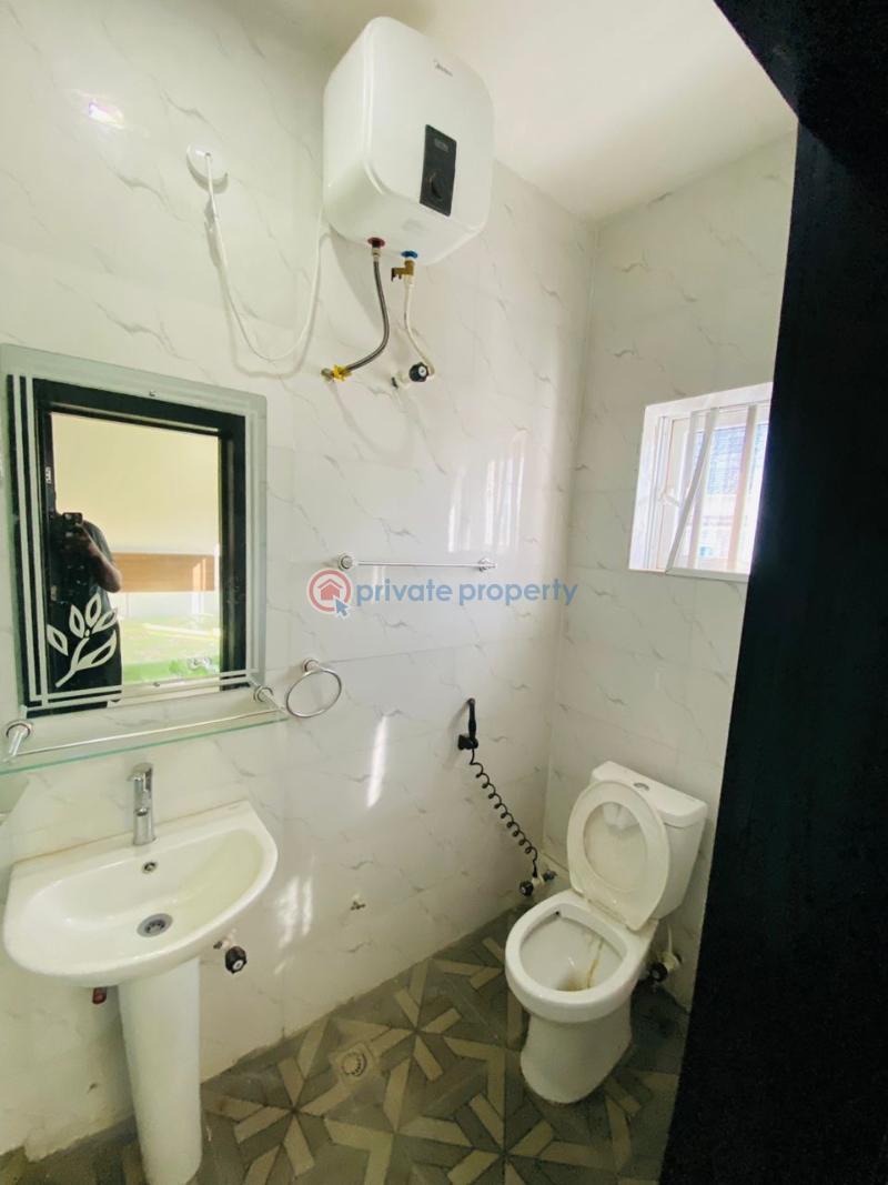 2 bedroom Terraced Duplex For Rent Carlton Gate Estate Akobo Ibadan Oyo - 1