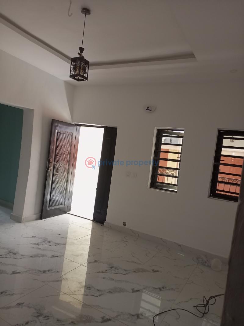 2 bedroom Flat & Apartment For Rent Transformer Bucknor Close To Fasheun Bridge Ago Palace Isolo Lagos - 16