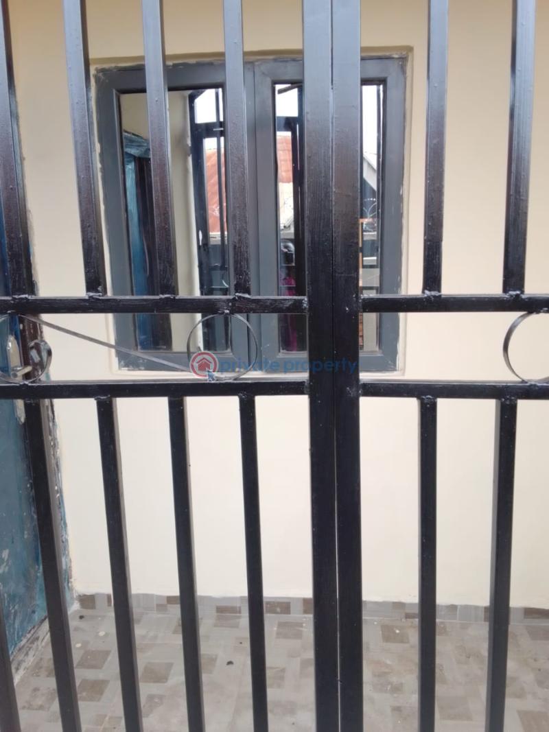 2 bedroom House For Rent Bembo Area Ibadan Oyo - 2