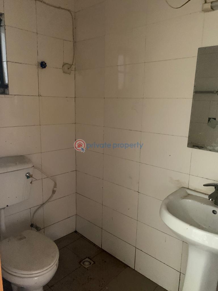 3 bedroom Flat & Apartment For Sale Gbagada Lagos - 3