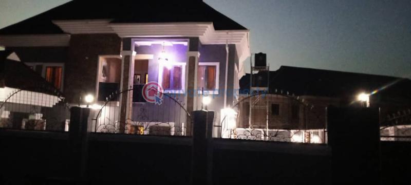 2 bedroom House For Rent No 7, Phase 2 Aerodrome Sango, Samonda Ibadan Oyo - 1