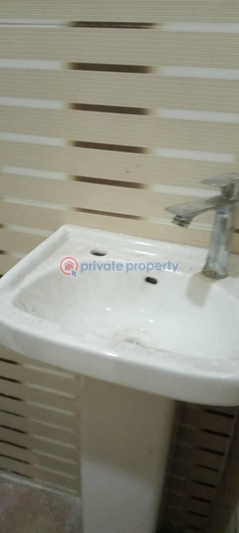 2 bedroom House For Rent No 7, Phase 2 Aerodrome Sango, Samonda Ibadan Oyo - 8