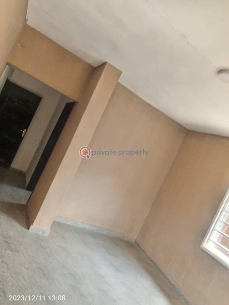 For rent 2 bedroom Flat & Apartment Poultry Oyinbo Ayobo Ipaja Lagos