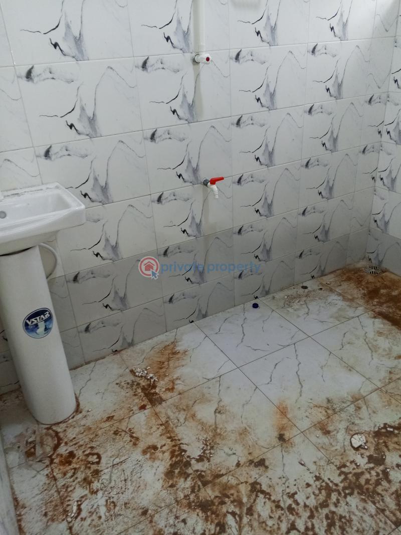 2 bedroom Block Of Flats For Rent Orunkole Phase 3 Mowe Ogun area  - 5