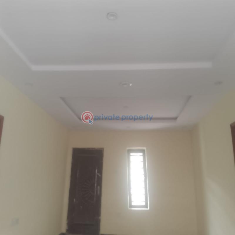 2 bedroom Block Of Flats For Rent Mafoluku Oshodi Lagos - 5