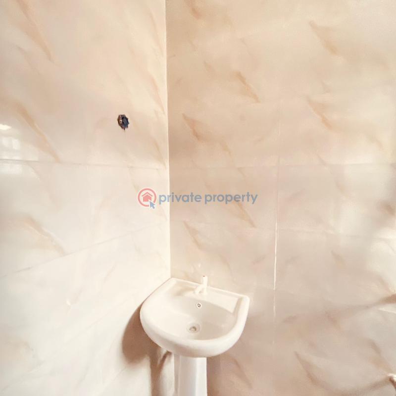 2 bedroom Flat & Apartment For Rent Ilupeju Lagos - 0